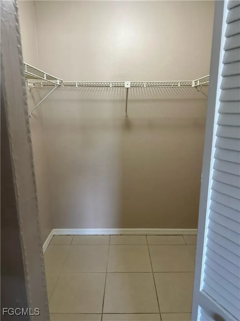 1025 SE 24th Avenue Cape Coral FL 33990