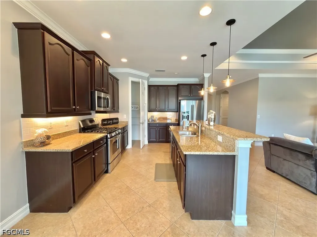 3940 Otter Bend Circle Fort Myers FL 33905