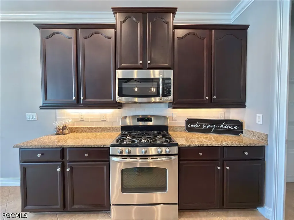 3940 Otter Bend Circle Fort Myers FL 33905