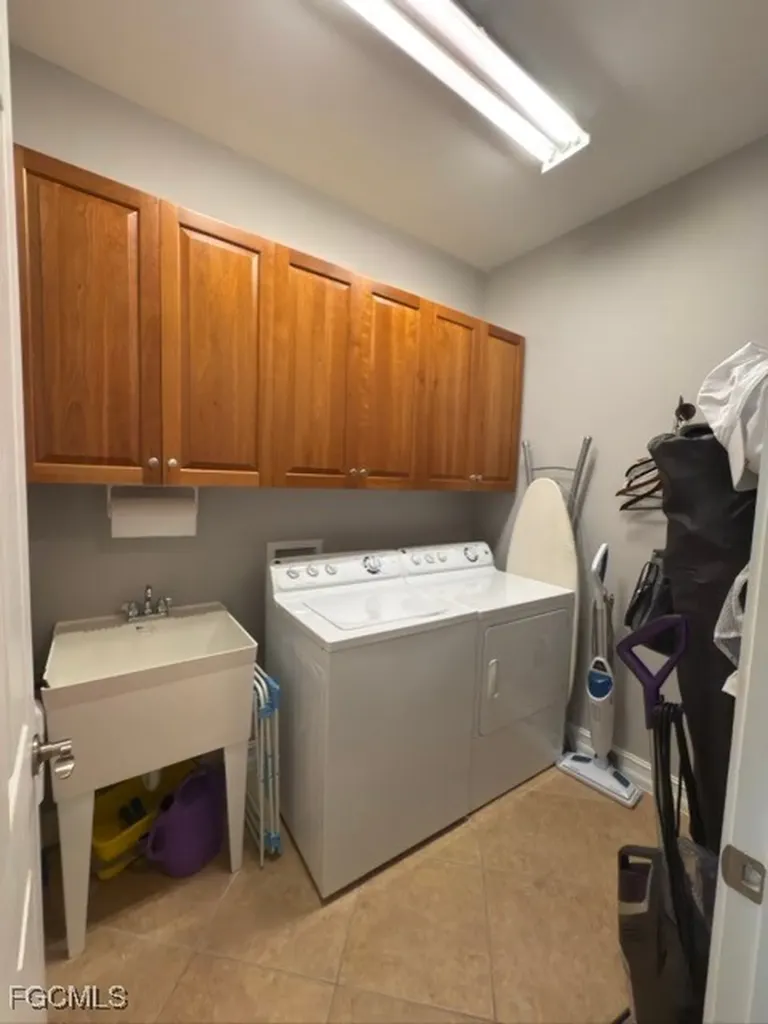 3940 Otter Bend Circle Fort Myers FL 33905