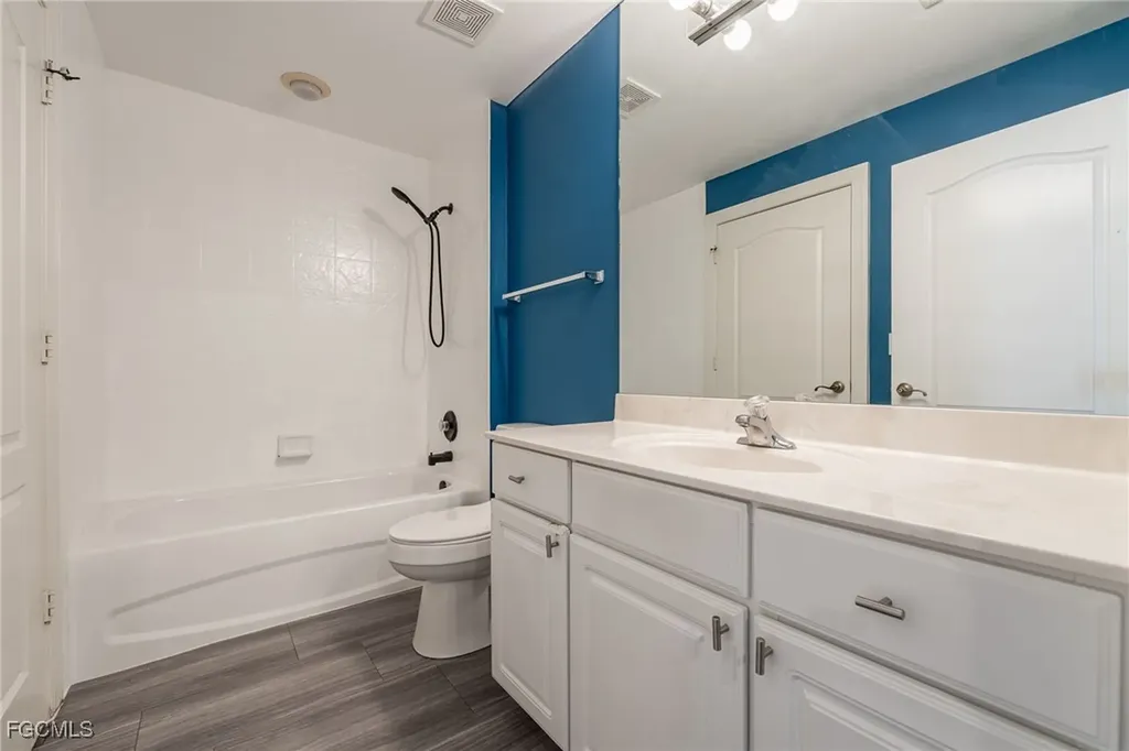 9792 Glen Heron Drive Bonita Springs FL 34135