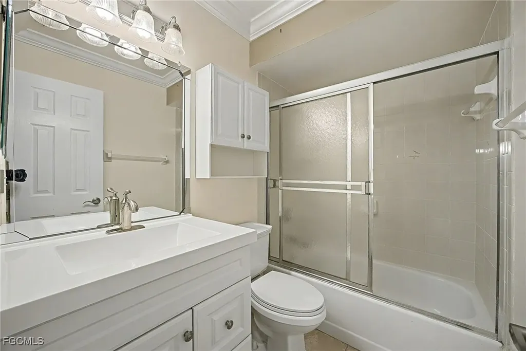 423 Cape Coral Parkway W Cape Coral FL 33914