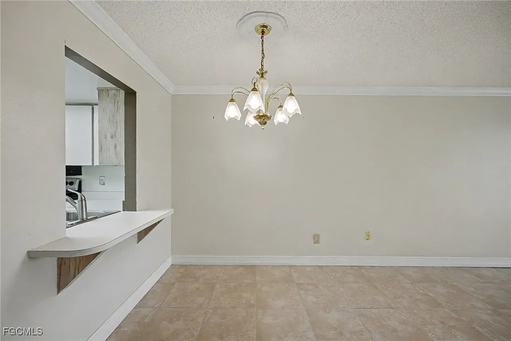 423 Cape Coral Parkway W Cape Coral FL 33914