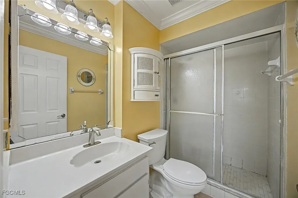 423 Cape Coral Parkway W Cape Coral FL 33914