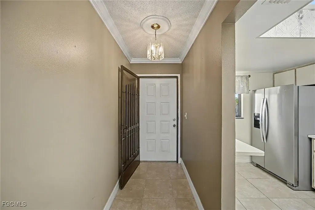 423 Cape Coral Parkway W Cape Coral FL 33914