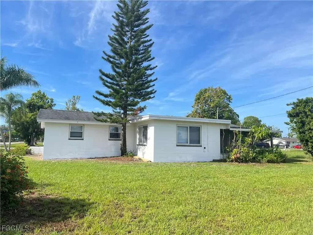 13250 Fourth Street Fort Myers FL 33905