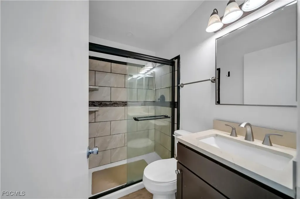 5528 Black Pug Drive Fort Myers FL 33908