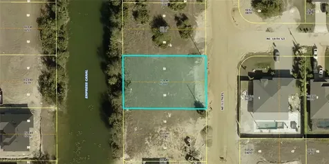 1726 NE 13th Place Cape Coral FL 33909