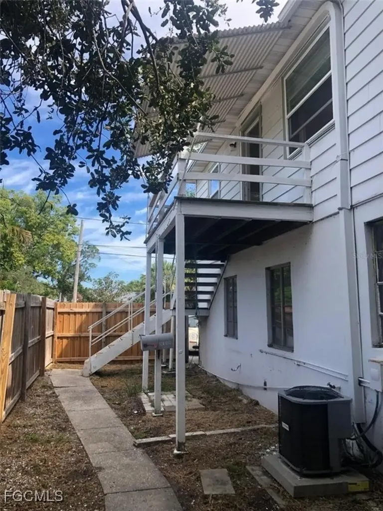301 24th Avenue N St. Petersburg FL 33704