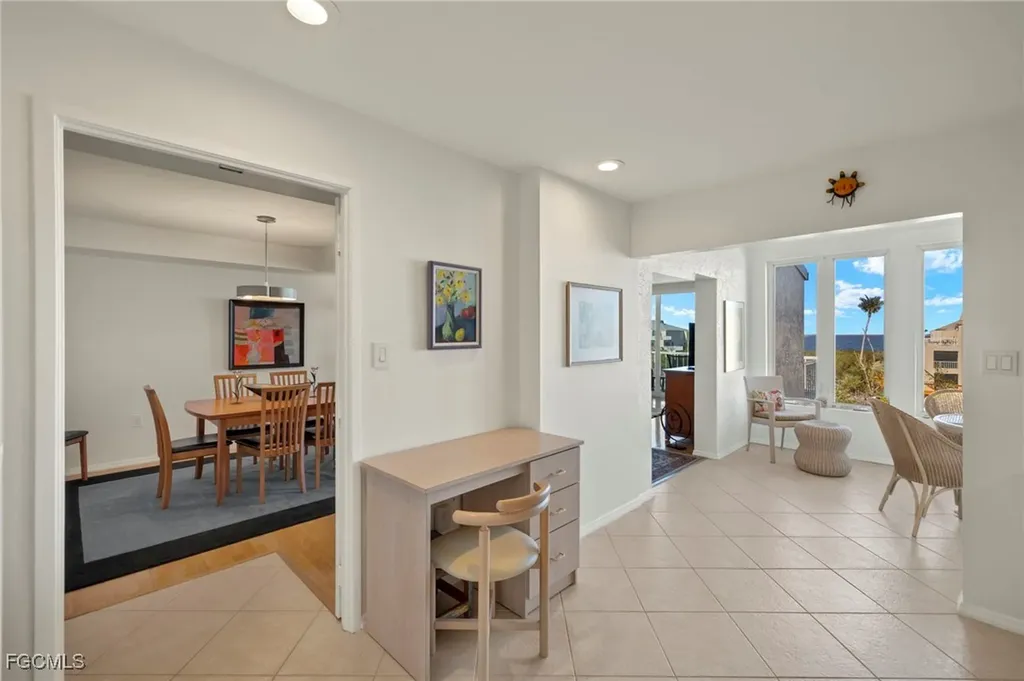 200 Periwinkle Way Sanibel FL 33957