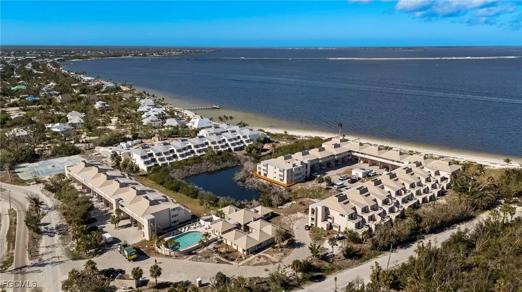 200 Periwinkle Way Sanibel FL 33957