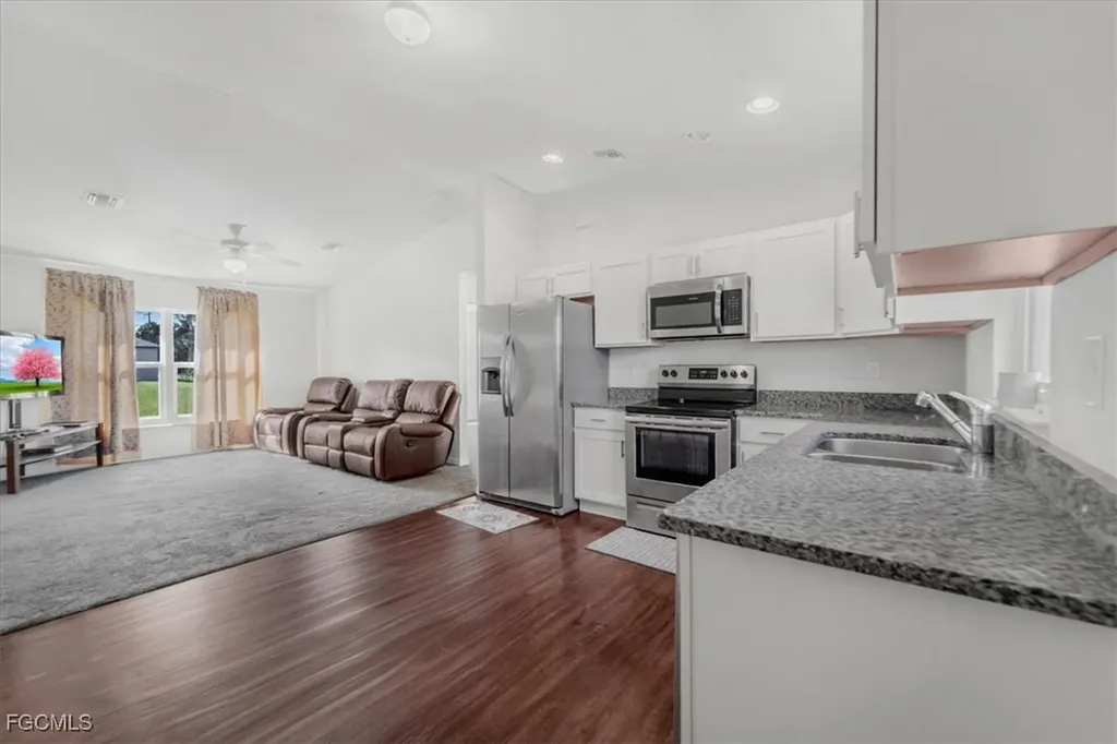 8073 Sherwood Circle Labelle FL 33935