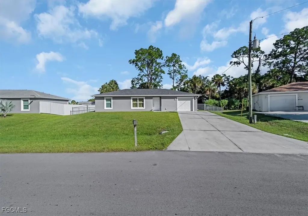 8073 Sherwood Circle Labelle FL 33935