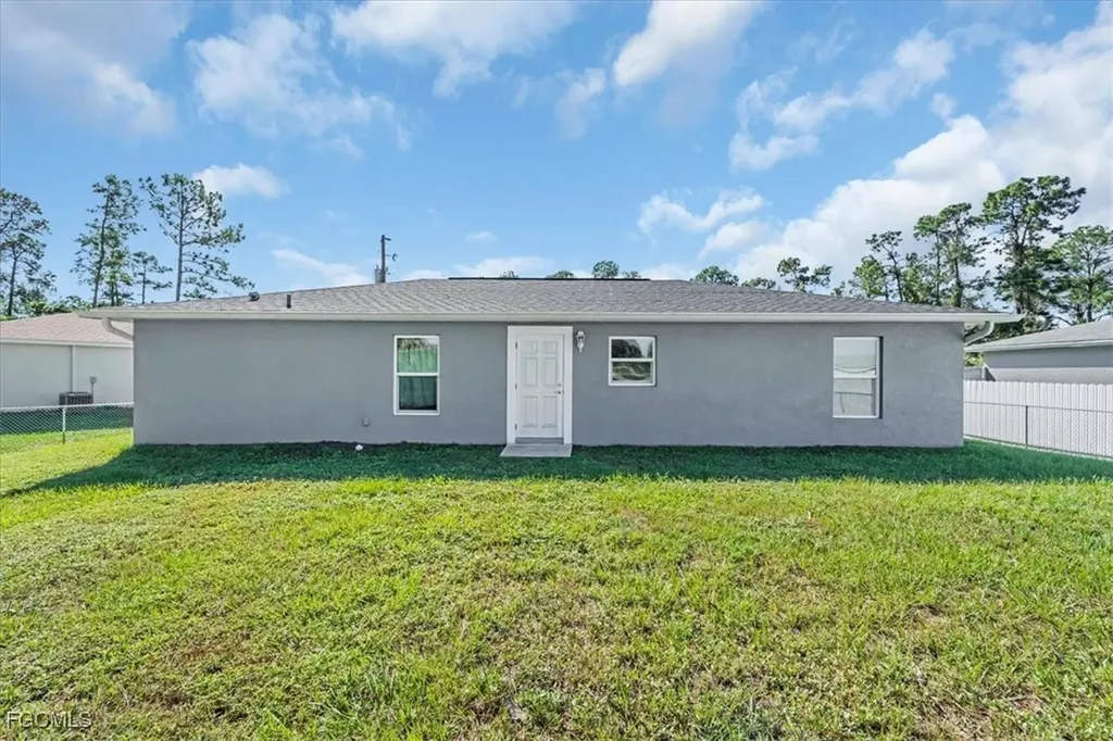 8073 Sherwood Circle Labelle FL 33935