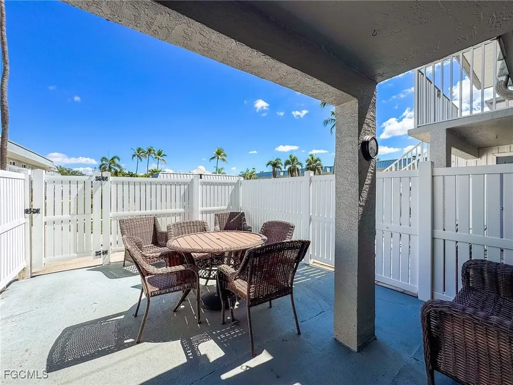 6777 Winkler Road Fort Myers FL 33919