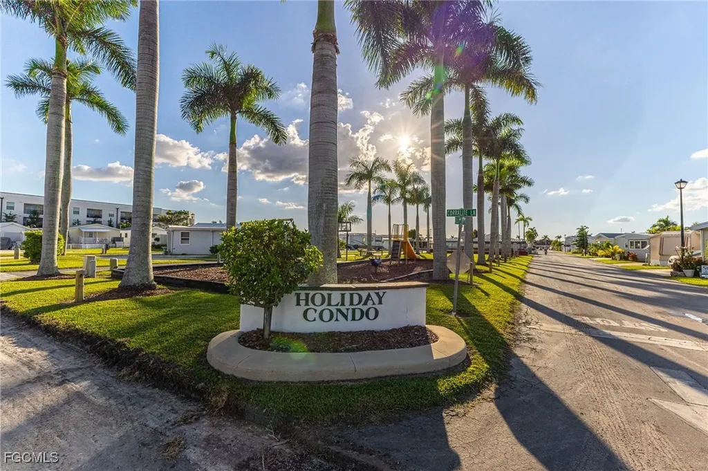 11611 Oakdale Drive Fort Myers FL 33908