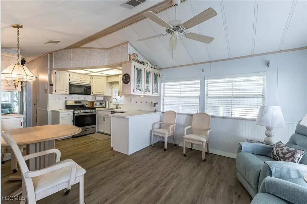 11611 Oakdale Drive Fort Myers FL 33908