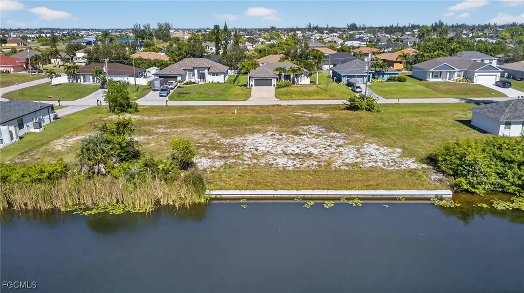 2854 NW 4th Street Cape Coral FL 33993