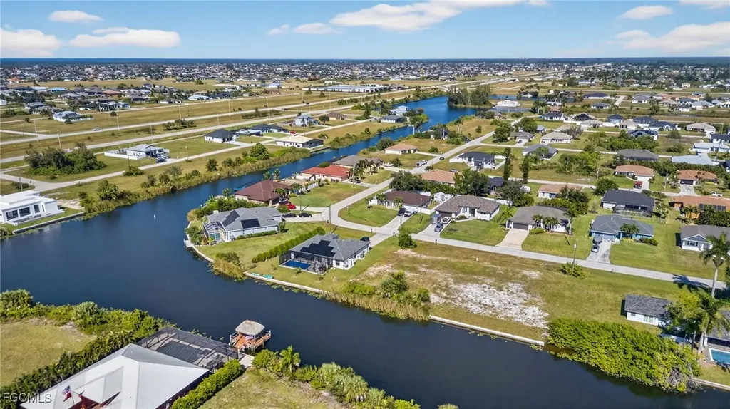 2854 NW 4th Street Cape Coral FL 33993