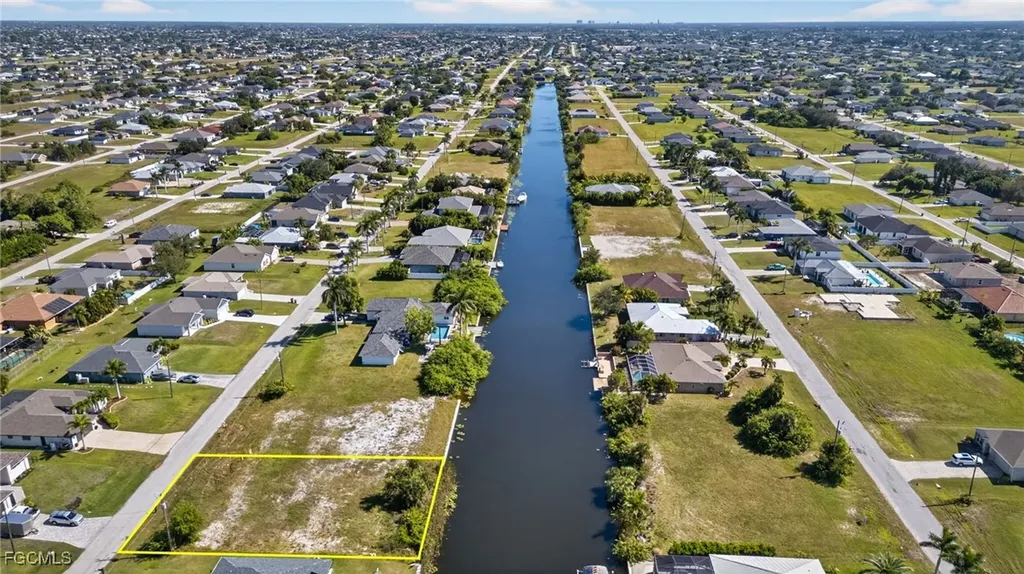 2854 NW 4th Street Cape Coral FL 33993