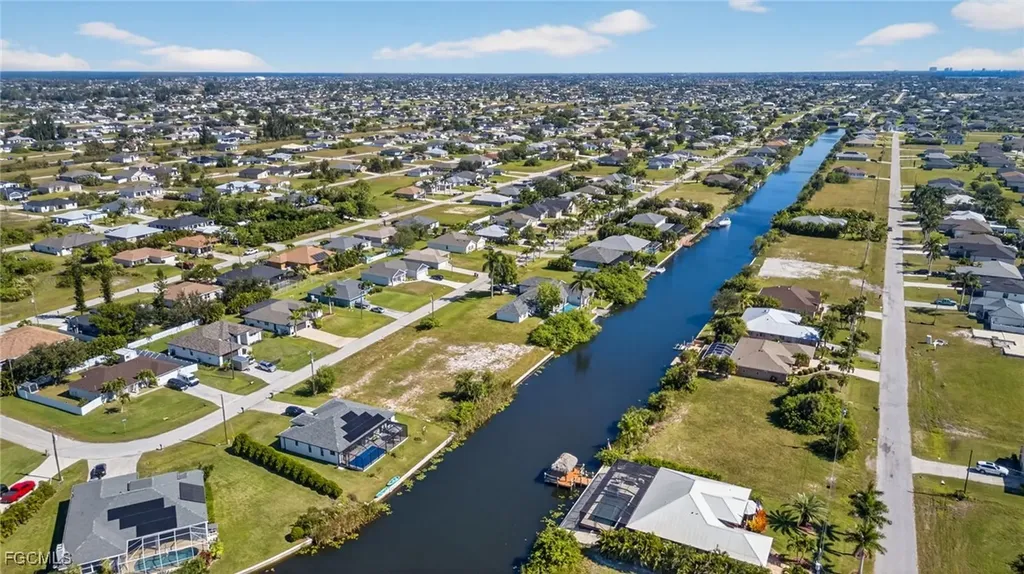 2854 NW 4th Street Cape Coral FL 33993