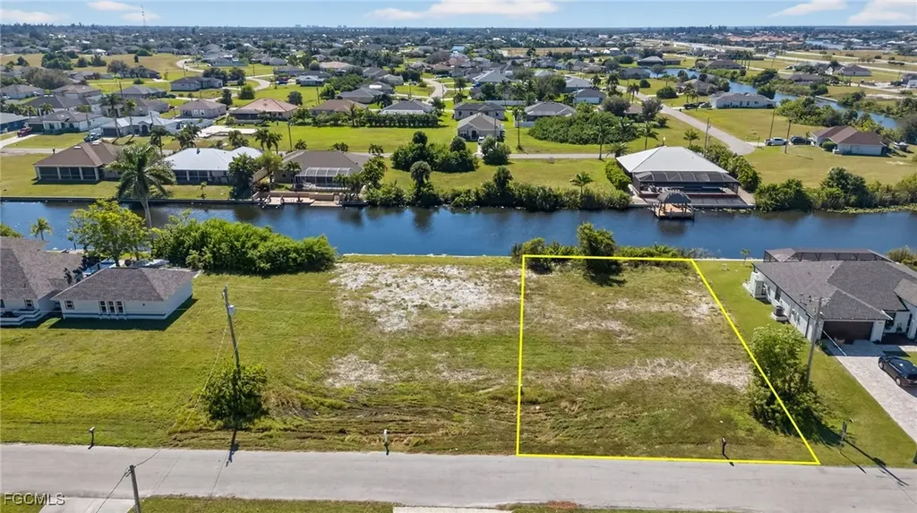 2854 NW 4th Street Cape Coral FL 33993