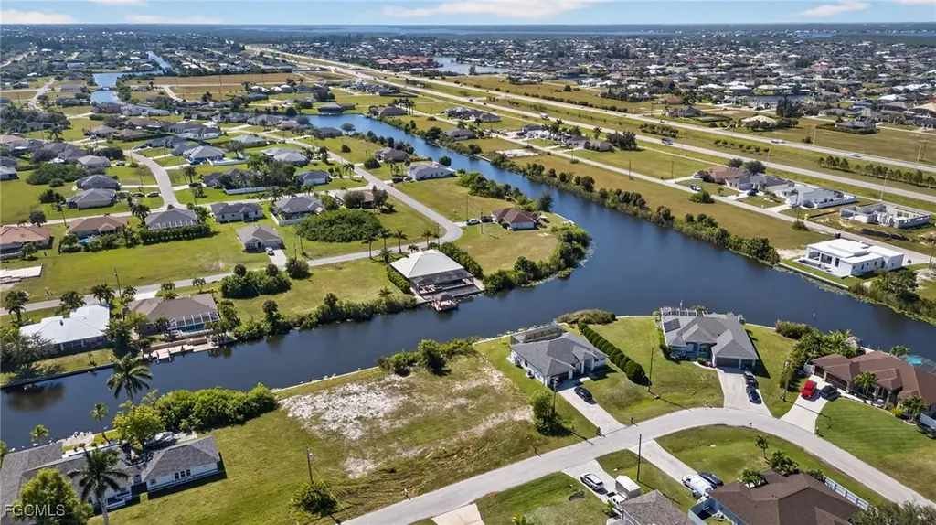 2854 NW 4th Street Cape Coral FL 33993