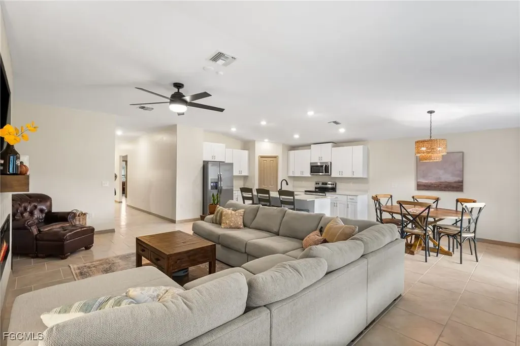 4066 San Clemente Court North Fort Myers FL 33917