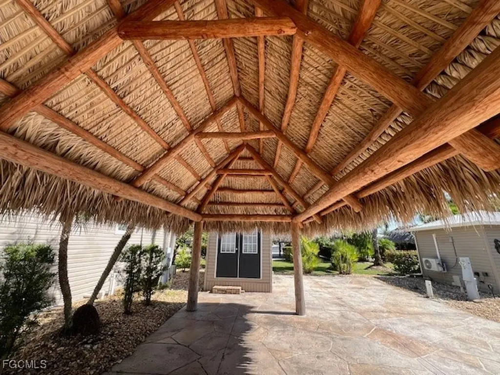 5205 Pineland Daisy Trail Fort Myers FL 33905