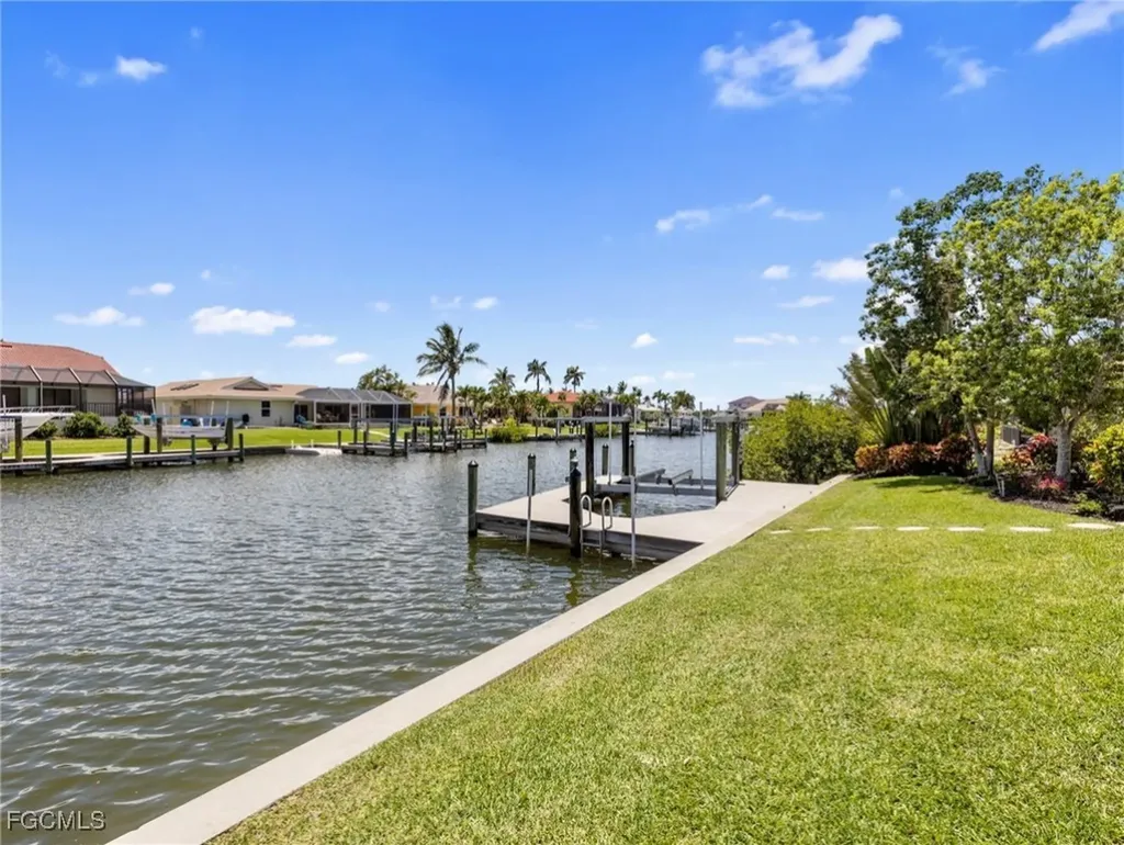 14841 David Drive Fort Myers FL 33908