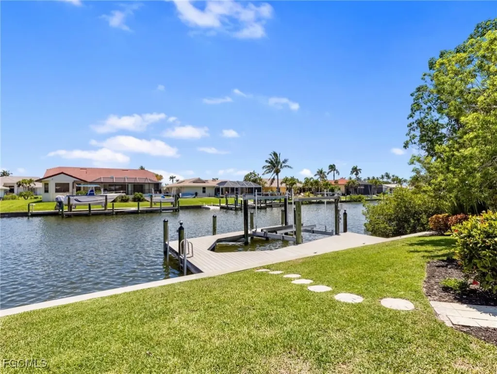 14841 David Drive Fort Myers FL 33908