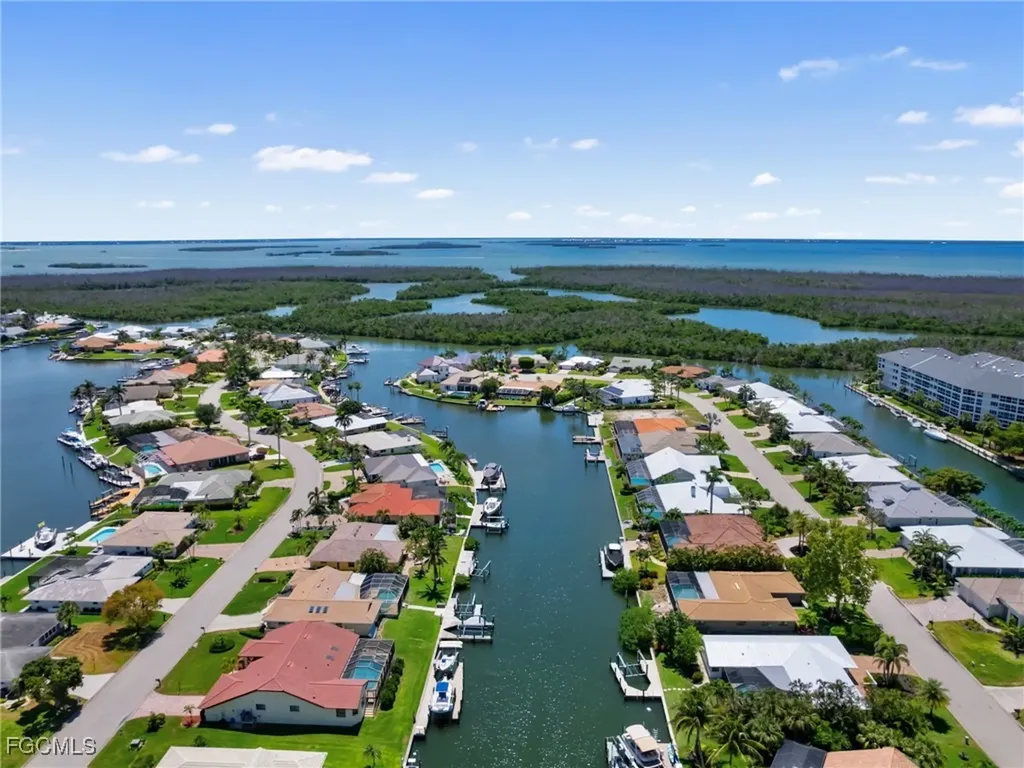 14841 David Drive Fort Myers FL 33908