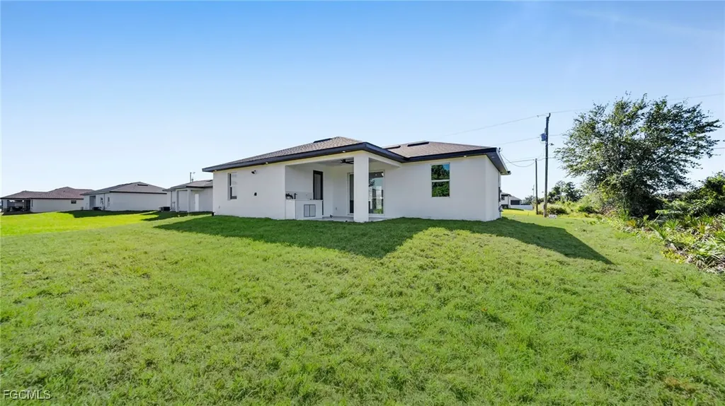 2506 30th Street SW Lehigh Acres FL 33976
