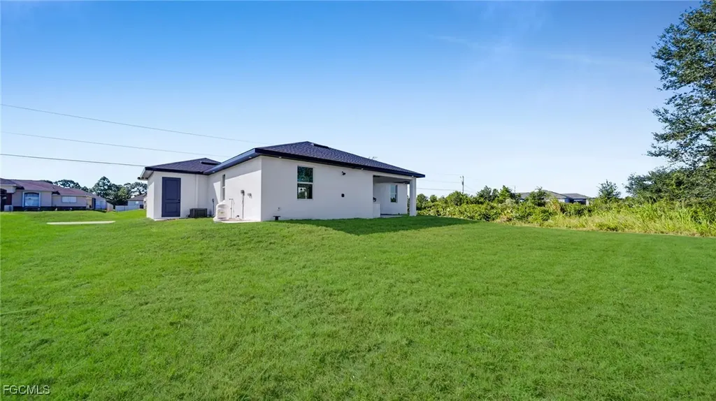 2506 30th Street SW Lehigh Acres FL 33976