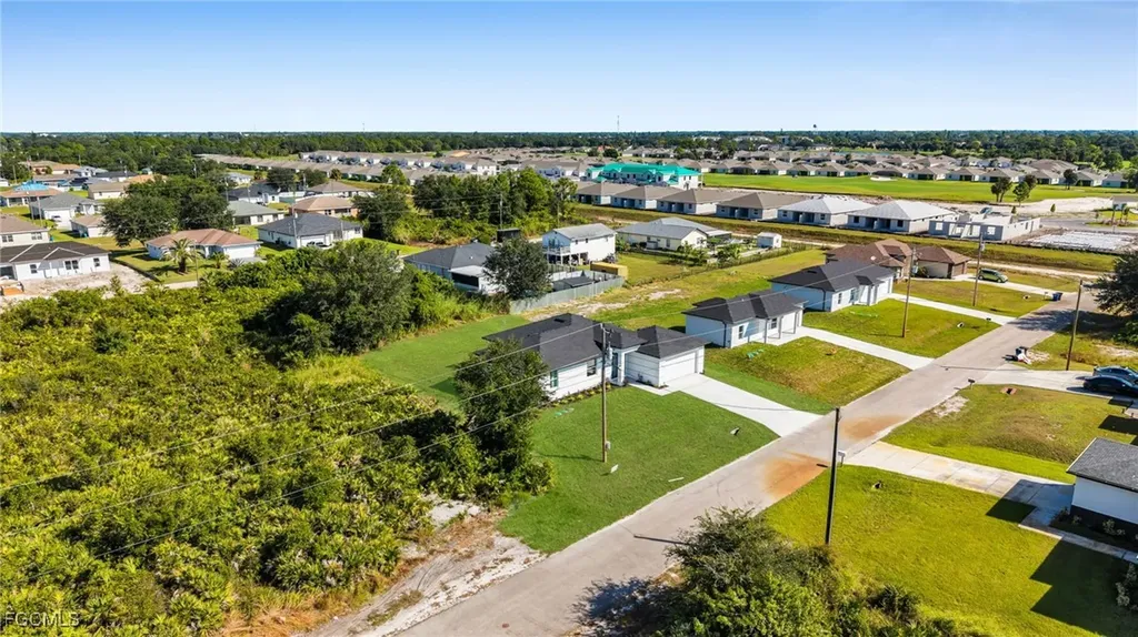 2506 30th Street SW Lehigh Acres FL 33976