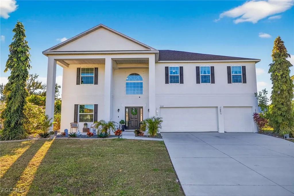 812 SW 11th Court Cape Coral FL 33991