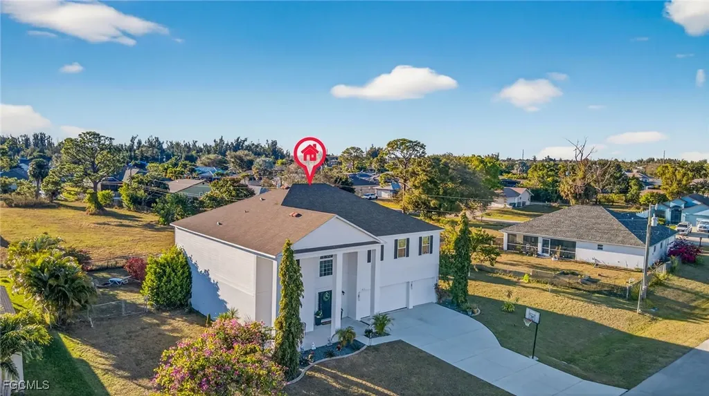 812 SW 11th Court Cape Coral FL 33991