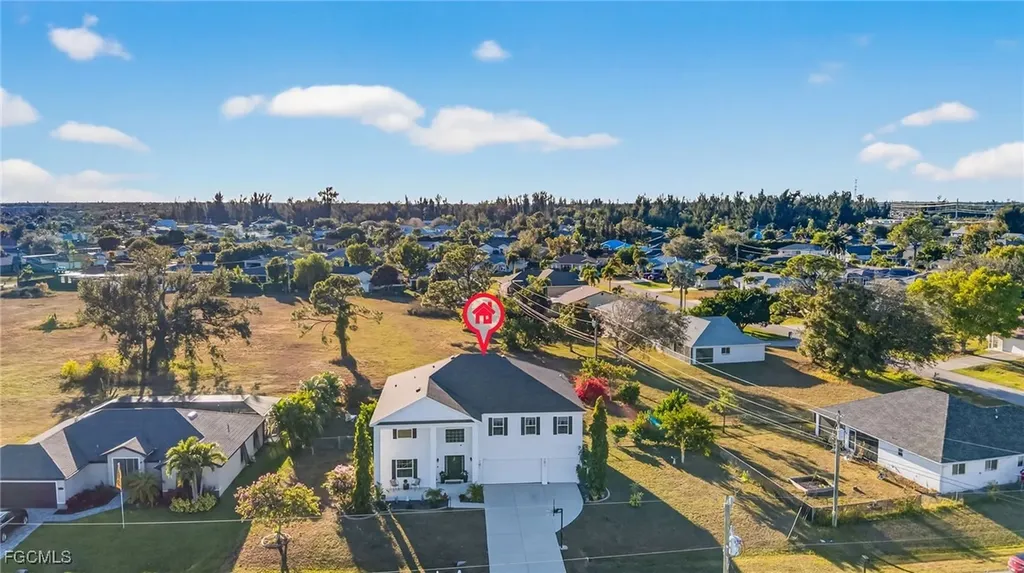 812 SW 11th Court Cape Coral FL 33991