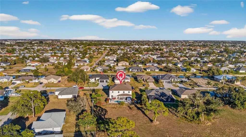 812 SW 11th Court Cape Coral FL 33991