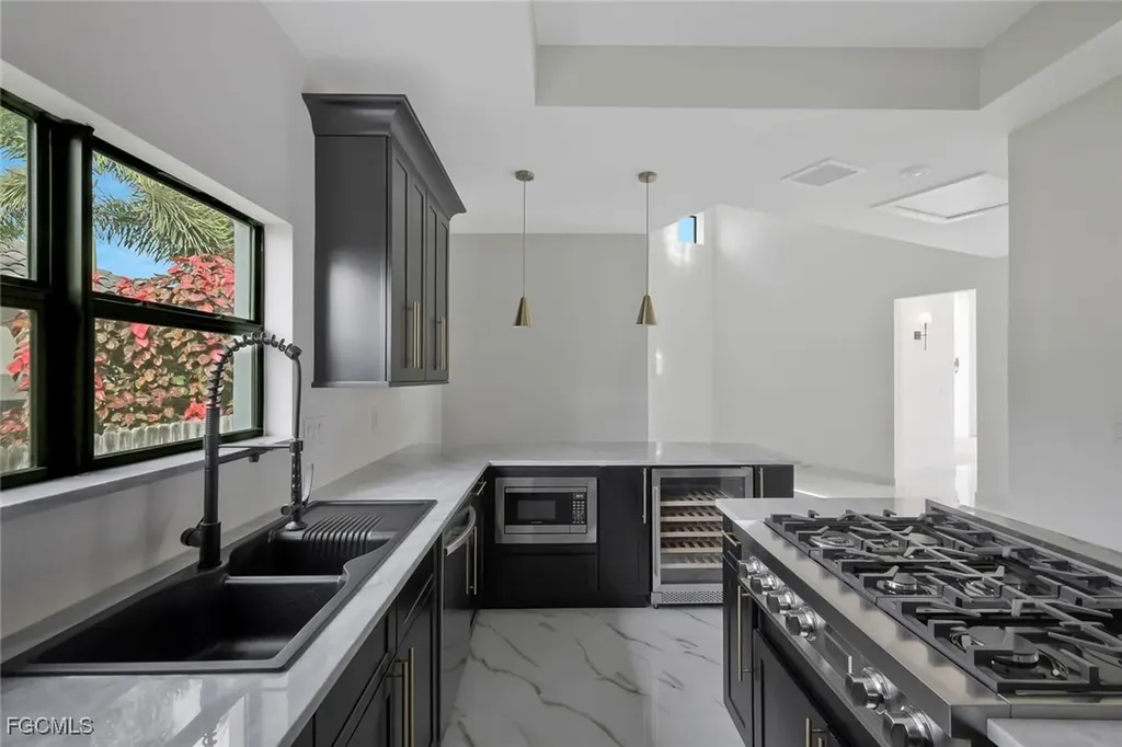 3505 NW 44th Place Cape Coral FL 33993