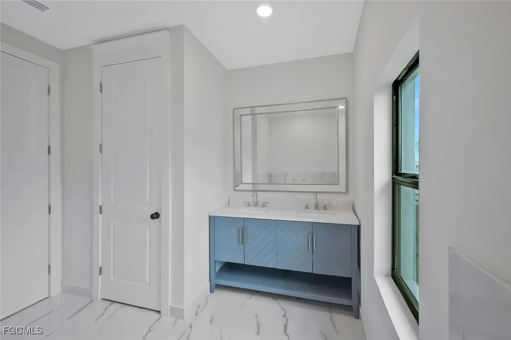 3505 NW 44th Place Cape Coral FL 33993