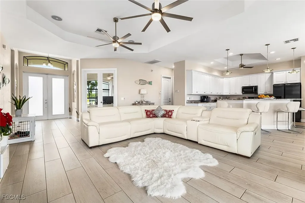 302 NW 32nd Place Cape Coral FL 33993