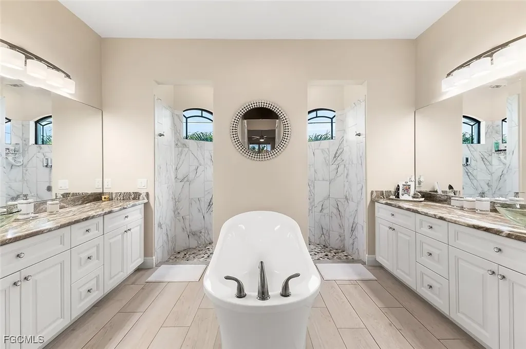 302 NW 32nd Place Cape Coral FL 33993