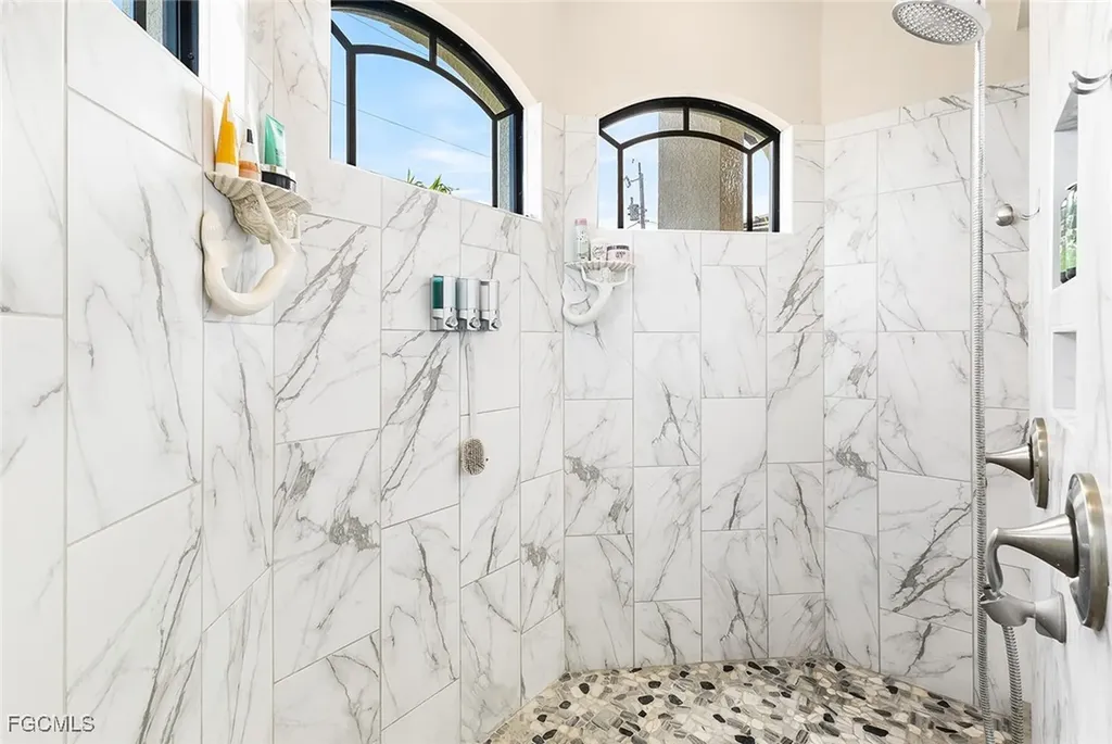 302 NW 32nd Place Cape Coral FL 33993