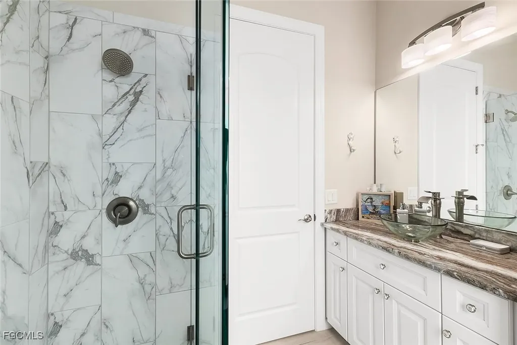 302 NW 32nd Place Cape Coral FL 33993