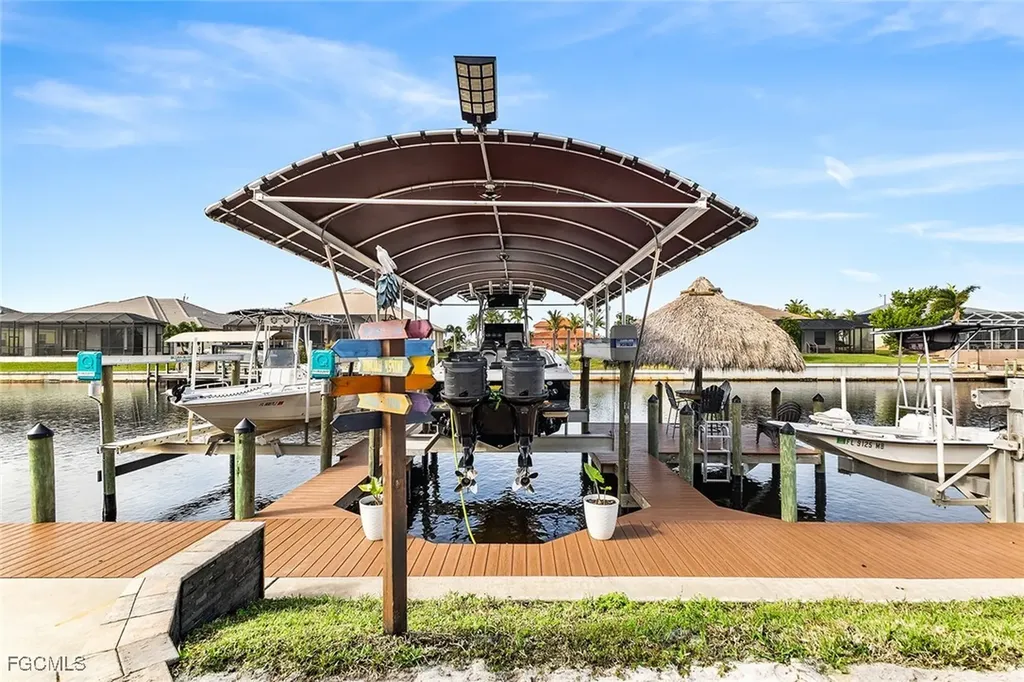 302 NW 32nd Place Cape Coral FL 33993