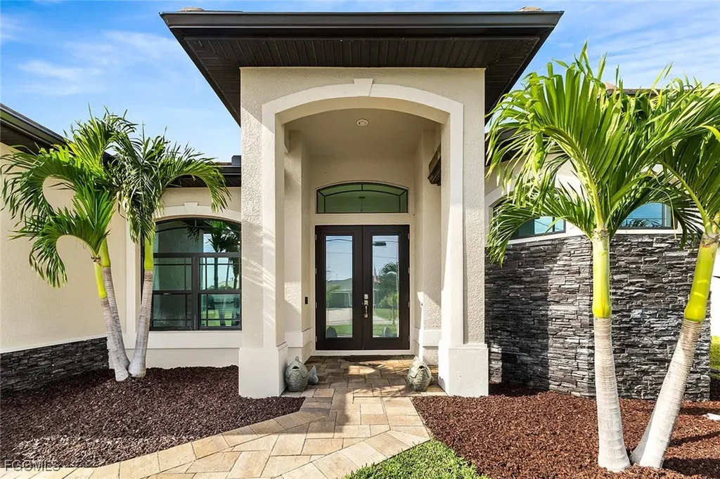302 NW 32nd Place Cape Coral FL 33993