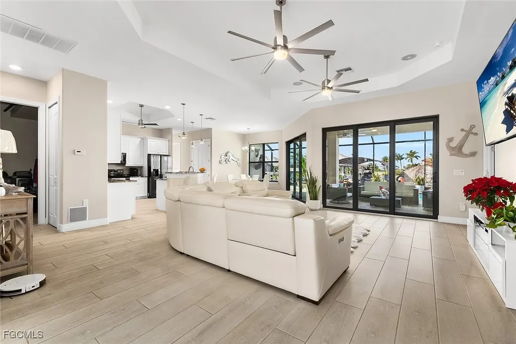 302 NW 32nd Place Cape Coral FL 33993
