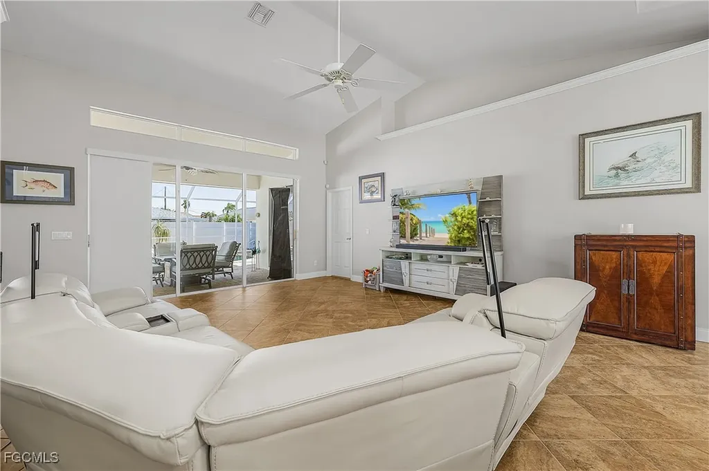 3505 SE 22nd Avenue Cape Coral FL 33904