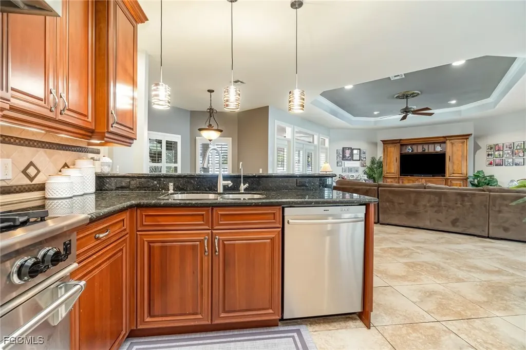 15753 Caloosa Creek Circle Fort Myers FL 33908